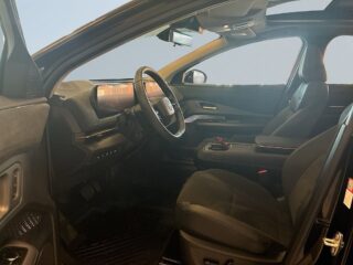 Nissan Ariya 90 kWh AWD BOSE-ljud 360°kamera Panorama Navi S&V-däck – bild 7