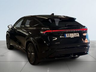 Nissan Ariya 90 kWh AWD BOSE-ljud 360°kamera Panorama Navi S&V-däck – bild 5