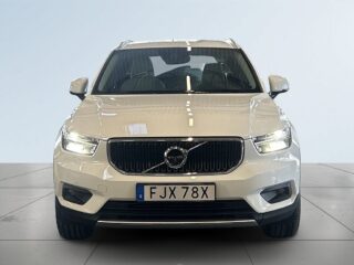 Volvo XC40 T3 Momentum Advanced S&V-hjul/360/Keyless/Carplay/Navi – bild 2