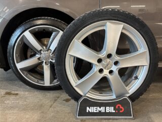Audi A1 Sportback 1.6 TDI S Tronic ISOFIX Sportstolar/Ratt S&V – bild 17