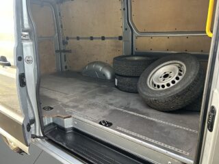 Volkswagen Crafter 35 35 2.0 TDI AWD MOMS/Drag/Kamera/Xljus/D&M-Värm/S&V_Däck – bild 13