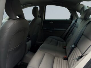 Volvo S40 1.6 D Kinetic SoV-Däck/Drag/Värmare – bild 13