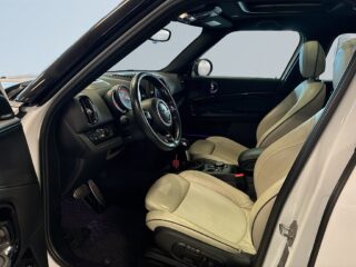 MINI Countryman John Cooper Works ALL4 Drag H/K Pano Navi B-kamera S&V – bild 7