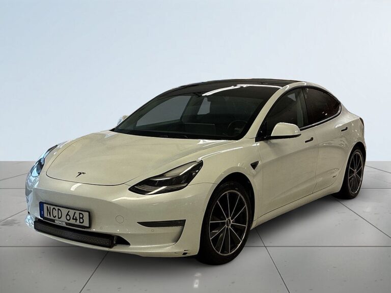Tesla Model 3 Long Range AWD Drag Panorama B-kamera Navigation S&V