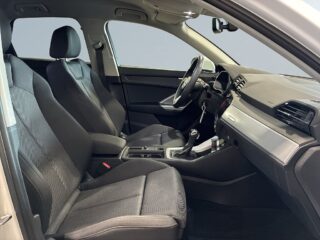 Audi Q3 35 TFSI S Tronic Proline Advanced Drag Psens S&V-däck – bild 9