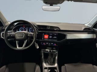 Audi Q3 35 TFSI S Tronic Proline Advanced Drag Psens S&V-däck – bild 8