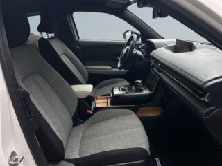Mazda MX-30 R-EV Plug-In 10Årsgaranti/SoV-Däck/Rattvärm/Navi/Kamera – bild 10