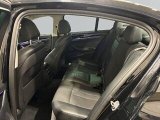 BMW 530e iPerformance Sedan Aut Sport line Kamera Navi S&V – bild 11