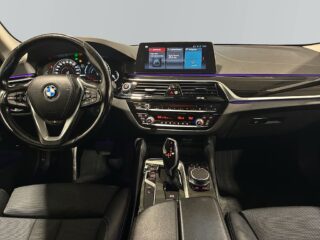 BMW 530e iPerformance Sedan Aut Sport line Kamera Navi S&V – bild 8