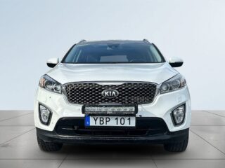Kia Sorento 2.2 CRDi AWD Business 7-sits Drag Kamera Pano Navi S&V – bild 2