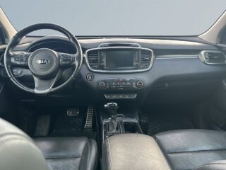 Kia Sorento 2.2 CRDi AWD Business 7-sits Drag Kamera Pano Navi S&V – bild 8