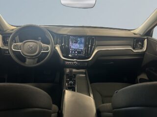 Volvo XC60 B4 AWD Automat Drag/Kamera/M-Värmare/P-Värmare/S&V-Däck – bild 8