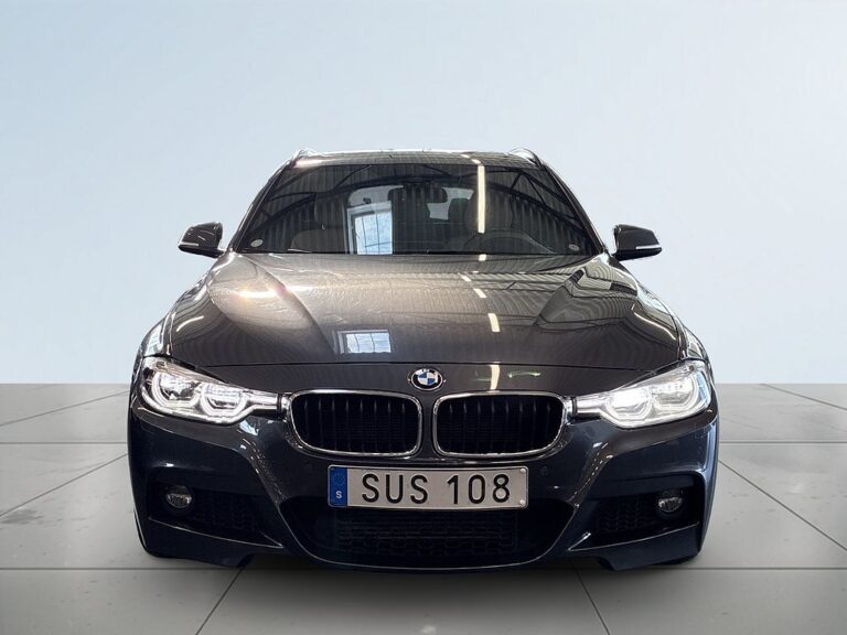 BMW 320D xDrive Touring M Sport S&V-hjul/Kamera/Drag/Pano