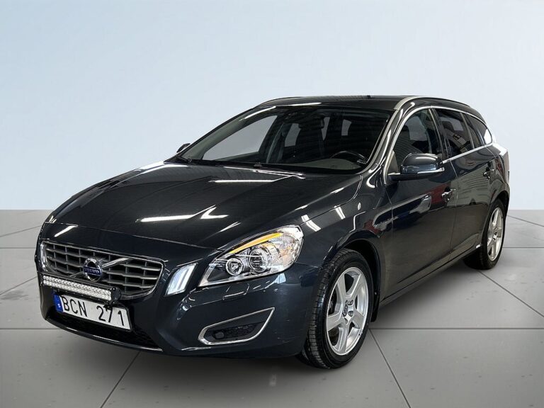 Volvo V60 D3 Momentum P-Värmare/M-Värmare/LED/Kamrem bytt/S&Vdäck