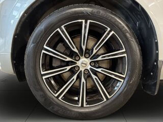 Volvo XC60 D4 AWD Aut Inscription Drag Cockpit Värmare Skinn S&V – bild 14