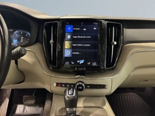 Volvo XC60 D4 AWD Aut Inscription Drag Cockpit Värmare Skinn S&V – bild 10