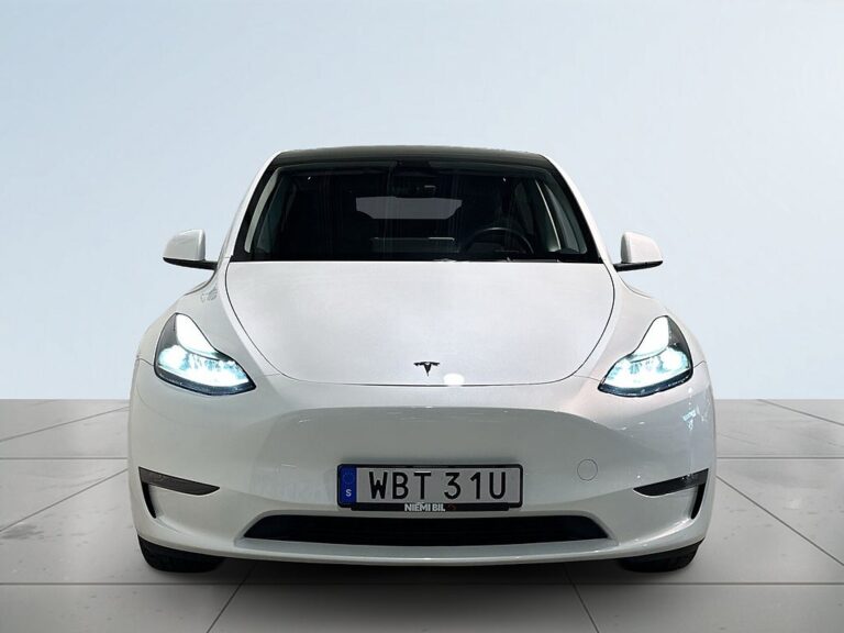 Tesla Model Y Long Range AWD Drag Pvärm Pano Skinn GPS Kamera SoV