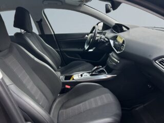 Peugeot 308 sw  PureTech 130 Allure MOMS/SoV-Däck/MoK-Värmare/Psens – bild 10