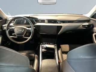 Audi Q8 e-tron 55 Quattro Drag/Kamera/MOMS/Matrix/Elstolar – bild 8