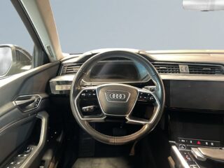 Audi Q8 e-tron 55 Quattro Drag/Kamera/MOMS/Matrix/Elstolar – bild 9