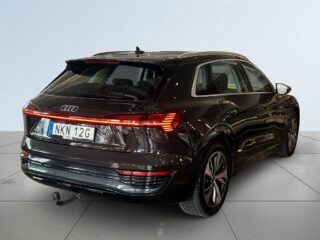 Audi Q8 e-tron 55 Quattro Drag/Kamera/MOMS/Matrix/Elstolar – bild 6