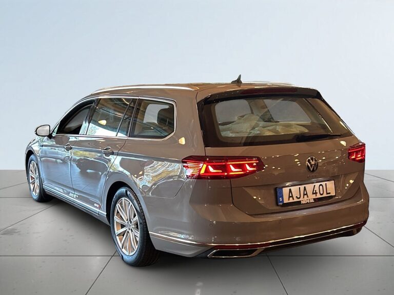 Volkswagen Passat GTE Sportscombi Plug-in Hybrid Exclusive Kamera/Moms