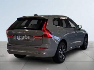 Volvo XC60 T6 Plug-In AWD MOMS B-kamera Pano Navi Värmare S&V-däck – bild 6