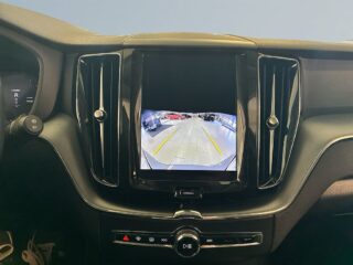 Volvo XC60 T6 Plug-In AWD MOMS B-kamera Pano Navi Värmare S&V-däck – bild 11