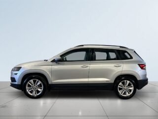 Skoda Karoq 2.0 TDI 4×4 Ambition Drag Värmare Kamera Psens S&V-hjul – bild 3