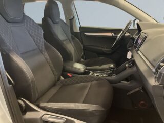 Skoda Karoq 2.0 TDI 4×4 Ambition Drag Värmare Kamera Psens S&V-hjul – bild 9