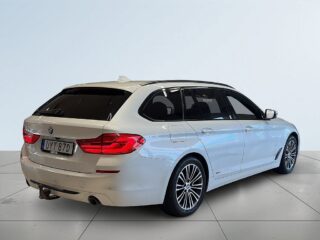 BMW 520d xDrive Touring Sport line Drag B-kamera S&V-däck Rvärme – bild 6