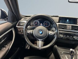 BMW 320I xDrive Touring Aut M Sport Skinn/Drag/Navi/SoV/Rattvärm – bild 9