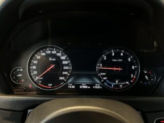 BMW 320I xDrive Touring Aut M Sport Skinn/Drag/Navi/SoV/Rattvärm – bild 17