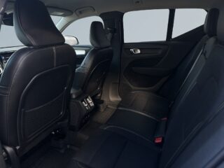 Volvo XC40 D3 Momentum Advanced Edt Pvärm Kamera 360° GPS SoV – bild 13