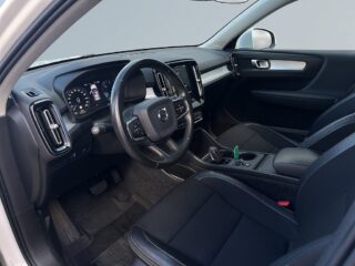 Volvo XC40 D3 Momentum Advanced Edt Pvärm Kamera 360° GPS SoV – bild 7