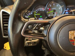 Porsche Cayenne S E-Hybrid AWD 416hk Drag/Värmare/Kamera/SoV-Hjul – bild 17