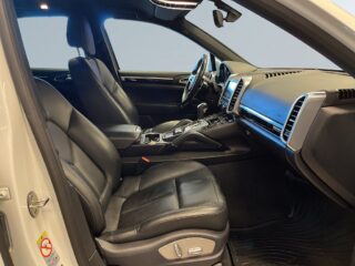 Porsche Cayenne S E-Hybrid AWD 416hk Drag/Värmare/Kamera/SoV-Hjul – bild 10