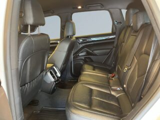 Porsche Cayenne S E-Hybrid AWD 416hk Drag/Värmare/Kamera/SoV-Hjul – bild 13