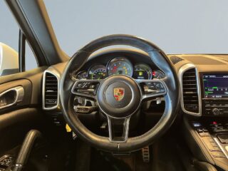 Porsche Cayenne S E-Hybrid AWD 416hk Drag/Värmare/Kamera/SoV-Hjul – bild 9