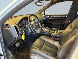 Porsche Cayenne S E-Hybrid AWD 416hk Drag/Värmare/Kamera/SoV-Hjul – bild 7