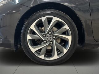 Toyota Auris Hybrid e-CVT Active Plus Kamera GPS Psens Kamkedja SoV – bild 14