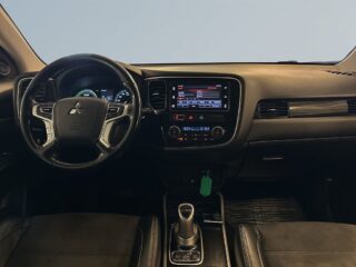 Mitsubishi Outlander PHEV CVT Fleet Edition Drag Led-Ramp Pvärm Psens SoV – bild 8
