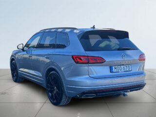 Volkswagen Touareg 3.0 V6 TSI 4M Automat Kamera/Drag/B-Värm/Pano/S&V-Däck – bild 5