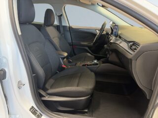 Ford Focus Active Kombi 1.0 ST-Line Backkamera Rattvärme S&V-däck – bild 10