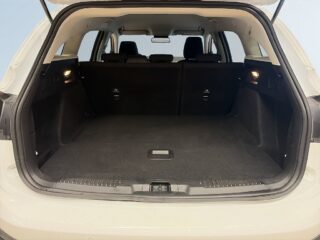 Ford Focus Active Kombi 1.0 ST-Line Backkamera Rattvärme S&V-däck – bild 12