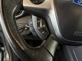 Ford Kuga 2.0 TDCi AWD Powershift Titanium X S&V-hjul/Drag/Dvärm – bild 23