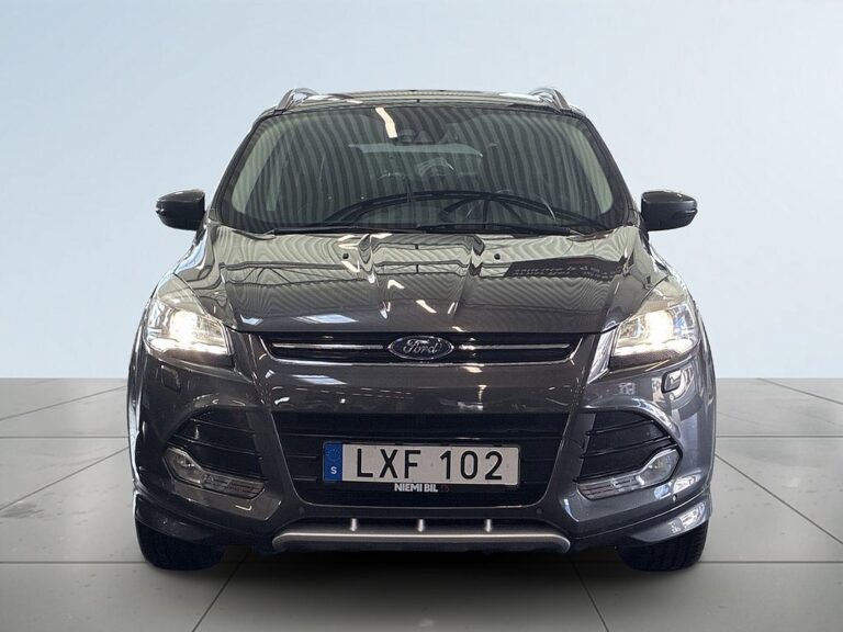 Ford Kuga 2.0 TDCi AWD Powershift Titanium X S&V-hjul/Drag/Dvärm