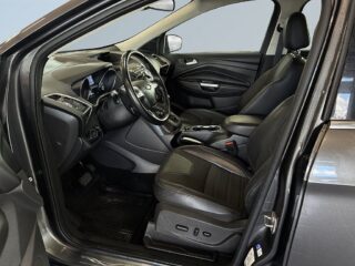 Ford Kuga 2.0 TDCi AWD Powershift Titanium X S&V-hjul/Drag/Dvärm – bild 7