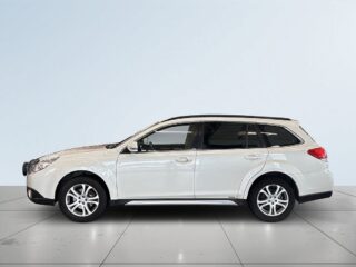 Subaru Outback 3.6 4WD 260 hk Exclusive S&V-hjul/Drag/Kamera/Skinn – bild 4