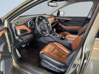 Subaru Outback 2.5 4WD XFuel Touring S&V/Drag/360Kamera/glastaklucka – bild 7